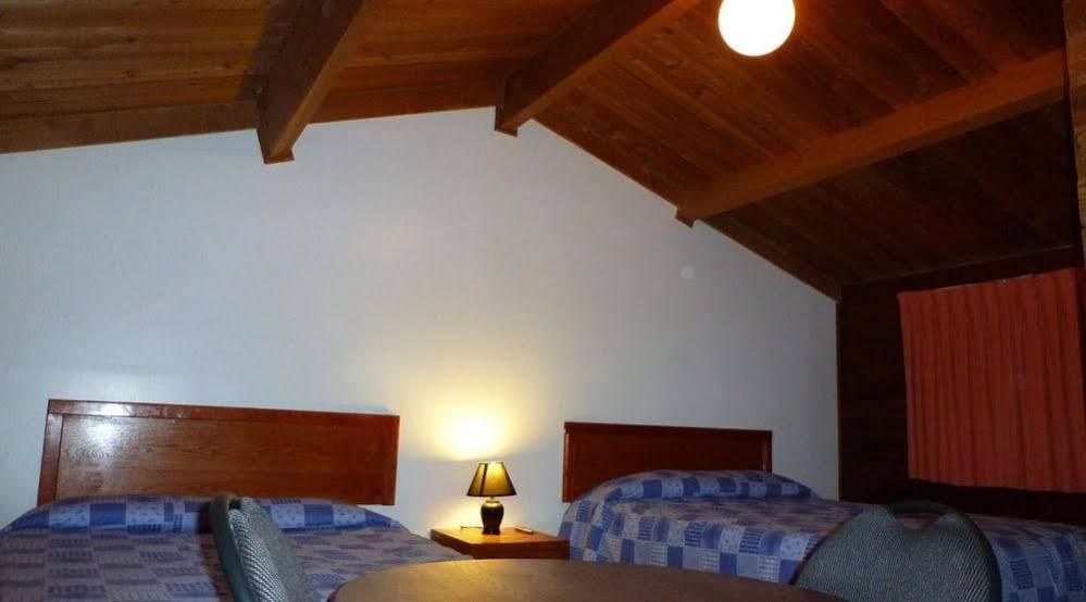 Rocky Inn Вейлмаунт Екстер'єр фото